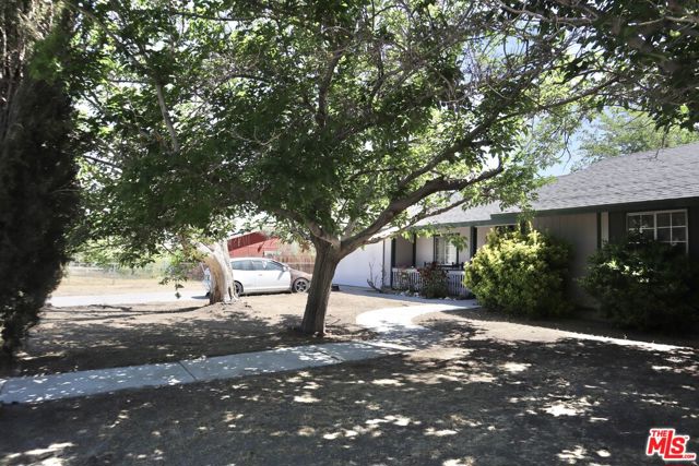 39928 179th Street, Palmdale, California 93591, 3 Bedrooms Bedrooms, ,2 BathroomsBathrooms,Single Family Residence,For Sale,179th,24393443