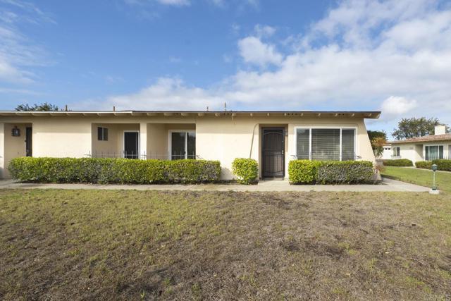 3902 Vista Campana N, Oceanside CA: https://media.crmls.org/mediaz/b6d9c007-a550-460c-b3c9-6bfd07a607b6.jpg