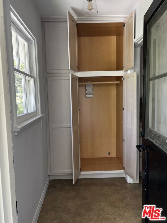 130 S Bowling Green Way, Los Angeles CA: https://media.crmls.org/mediaz/b6d9dae5-1513-4900-b8be-32c2151a460a.jpg
