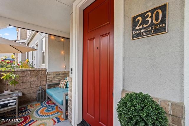 230 Farmhouse Drive, Simi Valley CA: https://media.crmls.org/mediaz/b6db15b4-c5c9-4ac3-8e59-271ac12486dd.jpg