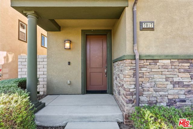 7017 Bergamot Avenue photo 7