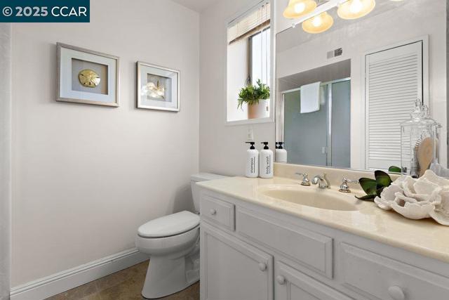 2200 Pine Knoll Dr, Walnut Creek CA: https://media.crmls.org/mediaz/b6dc2f26-2670-4124-b2d7-bc2d17c454df.jpg