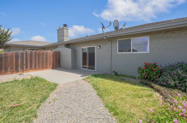 0 San Blanco Court, Salinas CA: https://media.crmls.org/mediaz/b6de5db0-9c65-4b0d-b265-6060585847f9.jpg
