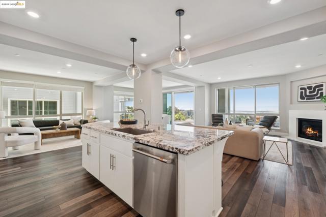 6757 Skyview Dr, Oakland CA: https://media.crmls.org/mediaz/b6df603a-e078-4f2c-89af-c9e04b491539.jpg