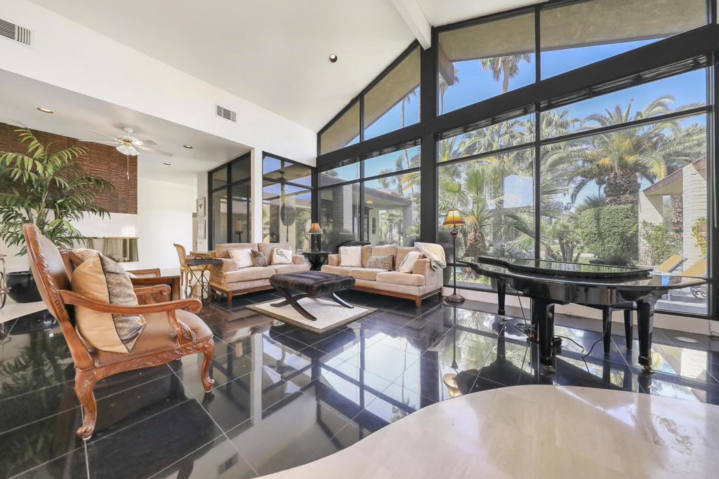 MLS #219137360DA image #2