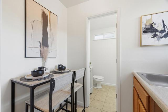 605 Corliss Way, Campbell CA: https://media.crmls.org/mediaz/b6e0d1ad-4525-4a51-9121-7aefe5cc9b1d.jpg