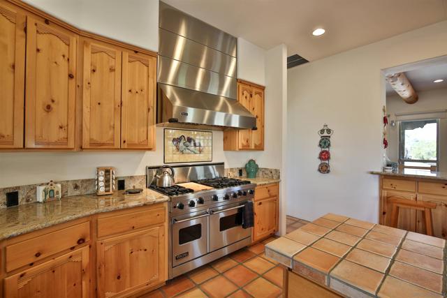 187 Verbena Dr, Borrego Springs CA: https://media.crmls.org/mediaz/b6e0f194-02bf-43d1-a0f8-722c7bbfe688.jpg