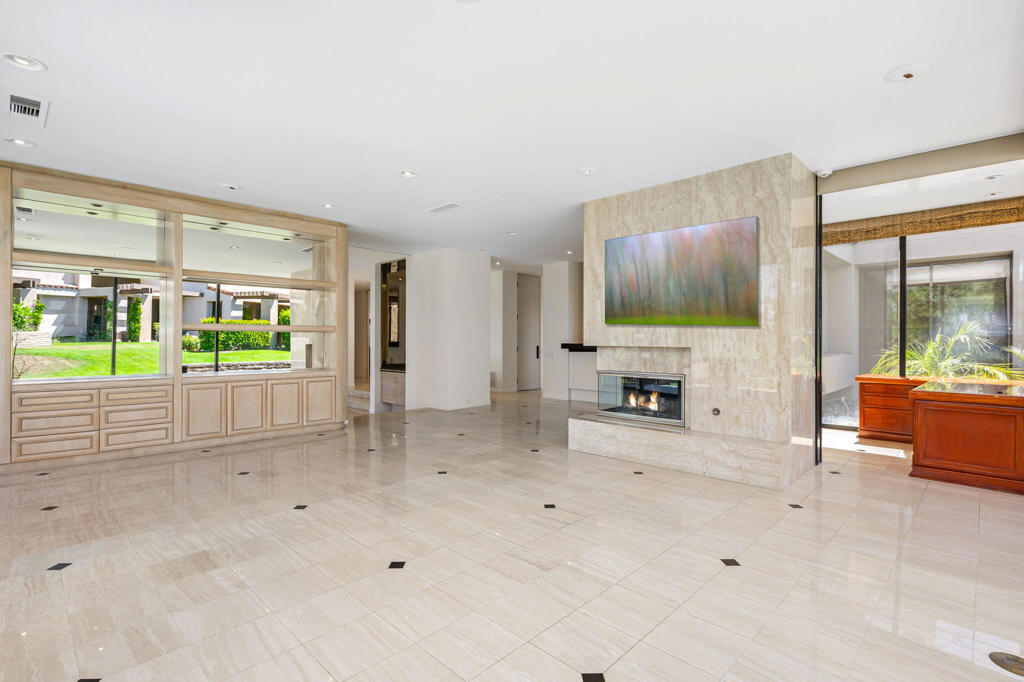 MLS #219133288DA image #4