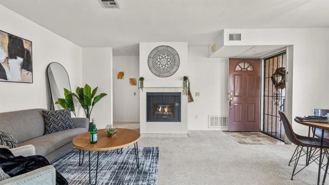 Detail Gallery Image 5 of 41 For 10684 Dabney Dr #106,  San Diego,  CA 92126 - 2 Beds | 2 Baths