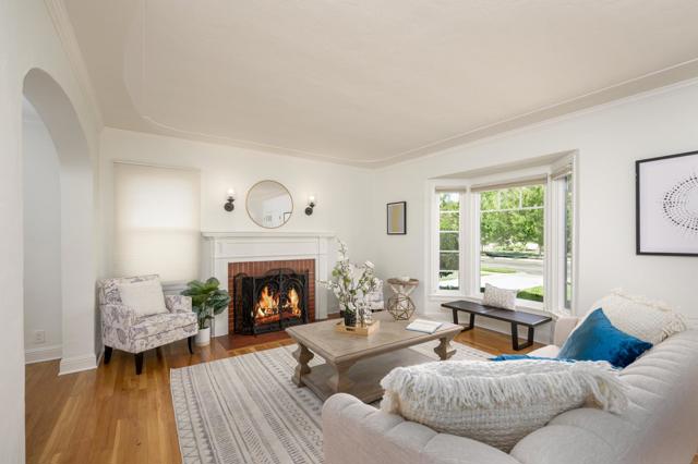 1037 Hazelwood Avenue, San Jose CA: https://media.crmls.org/mediaz/b6e2af31-2203-4902-8fca-fb60fa03338c.jpg