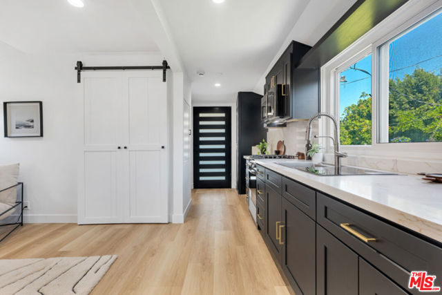 418 N Bowling Green Way, Los Angeles CA: https://media.crmls.org/mediaz/b6e2deb2-4c4f-4e8b-94cd-1fe3c70824f0.jpg