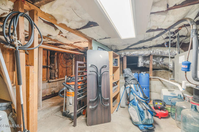 1088 Alta Vista Road, Simi Valley CA: https://media.crmls.org/mediaz/b6e346c7-7156-49c6-b8c7-c10427b46b6b.jpg