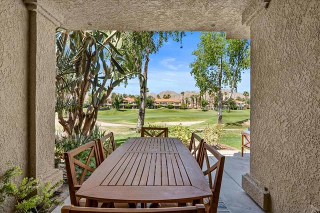 55347 Winged Foot, La Quinta CA: https://media.crmls.org/mediaz/b6e36174-b35c-4dfe-b6d2-1c7e8442251c.jpg