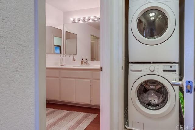 14676 Via Fiesta, San Diego CA: https://media.crmls.org/mediaz/b6e4682c-ccfd-434c-8913-826b36ad81a8.jpg