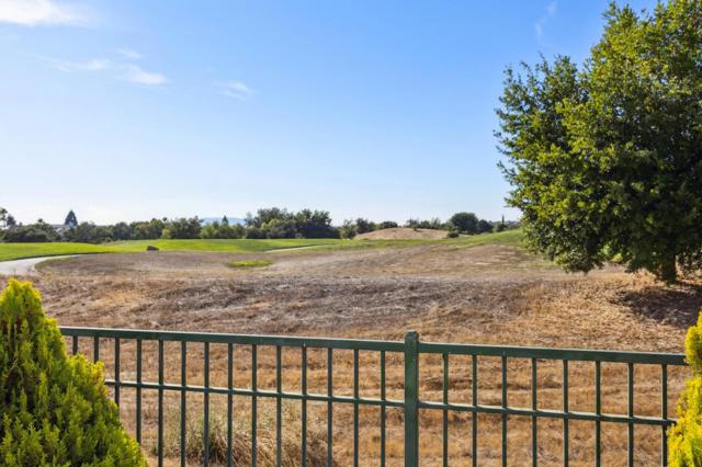 4986 Grayhawk Court, Dublin CA: https://media.crmls.org/mediaz/b6e493c9-75e0-4567-afc7-02e26c2859ae.jpg