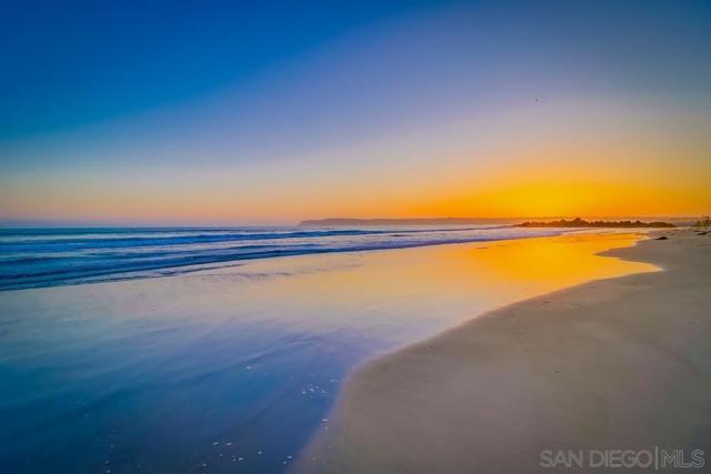 1720 Avenida Del Mundo, Coronado CA: https://media.crmls.org/mediaz/b6e5b93f-c9ef-432b-b456-6ce3f7878757.jpg