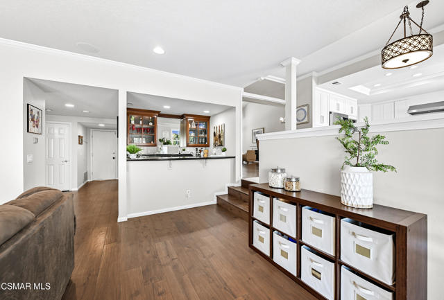 3128 Casino Drive, Thousand Oaks CA: https://media.crmls.org/mediaz/b6e8a8b7-b999-4486-8daf-fa5332e5d16b.jpg