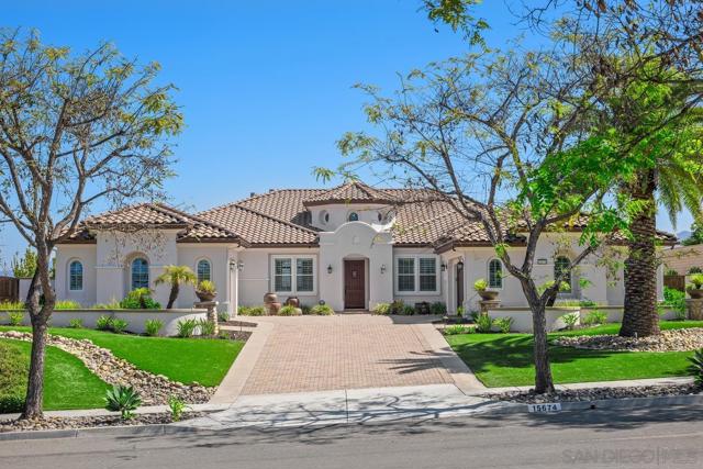 15674 Via Santa Pradera, San Diego CA: https://media.crmls.org/mediaz/b6e8bf32-d20d-4fac-8607-d8b760ed05e6.jpg