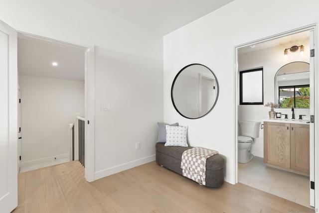 Image 33 of 46 For 1375 Pacific Beach Dr.