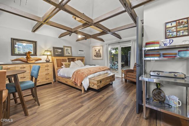301 Park Road, Ojai CA: https://media.crmls.org/mediaz/b6e95885-574e-462b-817d-28680696af62.jpg
