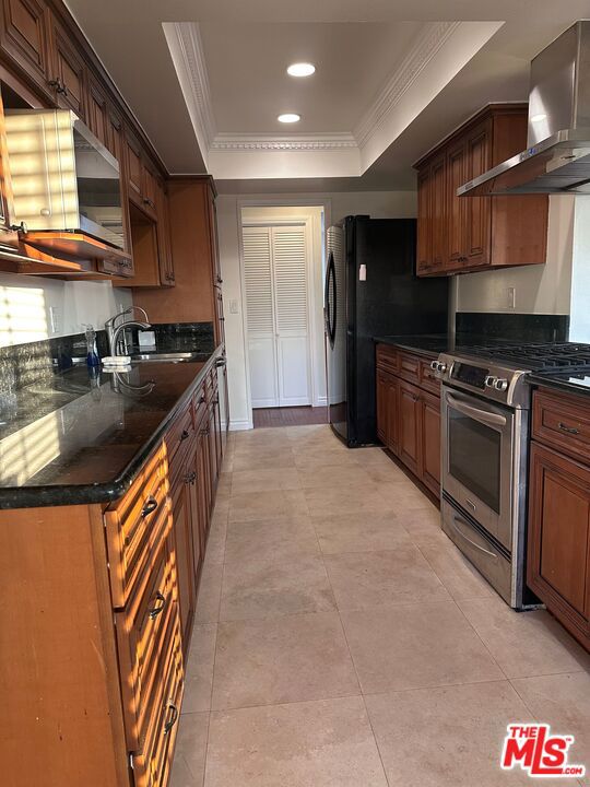 10409 Riverside Drive, 304 photo 4