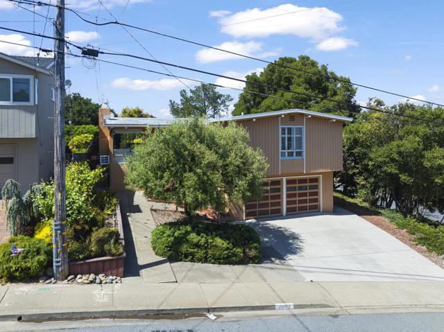 2440 Rosewood Drive, San Bruno CA: https://media.crmls.org/mediaz/b6e9acc2-9ff2-4fe8-a7e4-f3ccc5d5a2b9.jpg