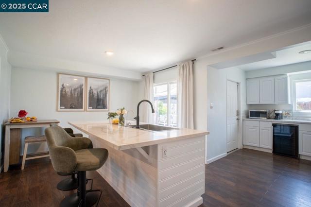 9 W Madill St, Antioch CA: https://media.crmls.org/mediaz/b6ea1562-4c17-4058-a03e-037faad4d203.jpg
