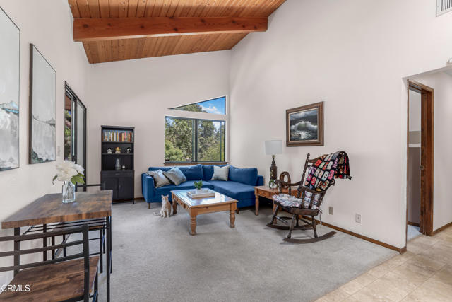 4290 Aspen Lane, Somis CA: https://media.crmls.org/mediaz/b6ea3fc3-7253-49d7-97f7-dfbb5340b7ab.jpg
