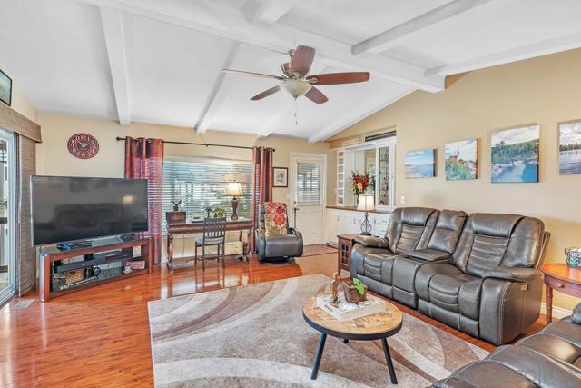 18218 Paradise Mountain Rd, Valley Center CA: https://media.crmls.org/mediaz/b6ea5f9e-7e7f-4e07-8543-adb07e75ef3e.jpg