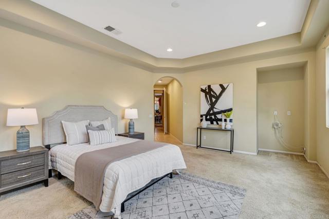 2706 VALLEYCREEK CIR, Chula Vista CA: https://media.crmls.org/mediaz/b6ead35e-a3da-4ce1-932c-f856cb5c7be0.jpg