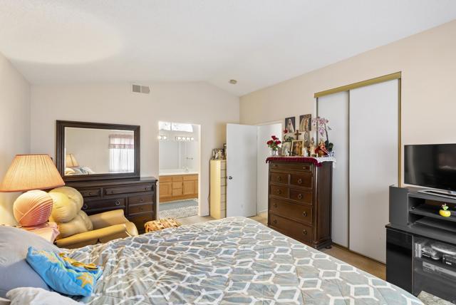 Detail Gallery Image 20 of 41 For 117 Shady Oak Road, San Diego,  CA 92114 - 4 Beds | 3 Baths