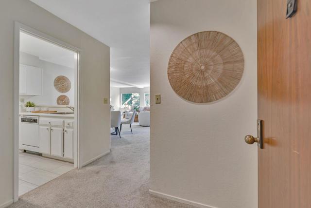 2140 Santa Cruz Avenue, Menlo Park CA: https://media.crmls.org/mediaz/b6ec99e7-324a-48a5-aadc-bdafd230aa65.jpg