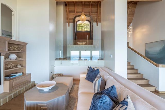 30530 Aurora Del Mar, Carmel CA: https://media.crmls.org/mediaz/b6ecc9d1-3dec-4a8a-bb11-5443d3143650.jpg