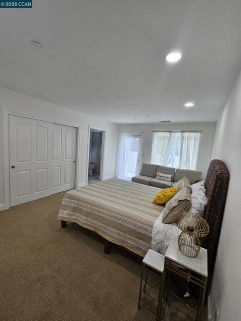 2785 Butters Dr, Oakland CA: https://media.crmls.org/mediaz/b6ece4ff-0c38-4e06-acd1-003a97e6b205.jpg