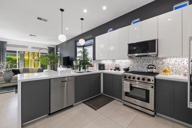 44718 Alexandria Vale, Indio CA: https://media.crmls.org/mediaz/b6ed1b19-c138-4e1d-85c4-6dfff1c20e4d.jpg