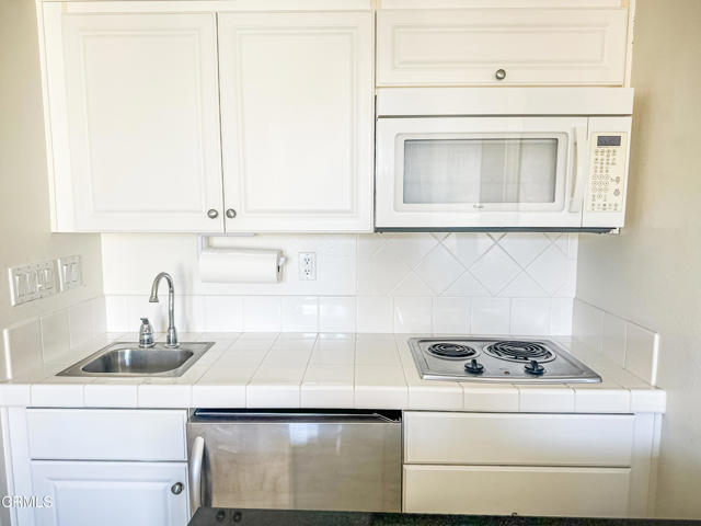 Detail Gallery Image 4 of 7 For 726 Owens River Dr #2,  Oxnard,  CA 93036 - 0 Beds | 1 Baths