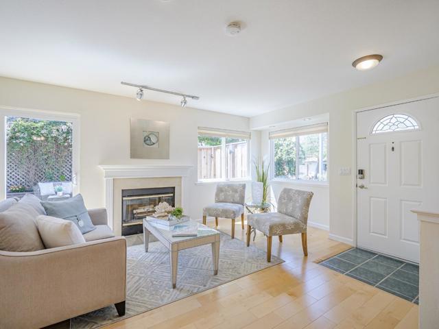 1331 Leila Court, Santa Cruz CA: https://media.crmls.org/mediaz/b6edf36b-647e-46ca-824b-9f5dde6a095e.jpg
