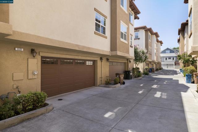 1121 Haven Street, Martinez CA: https://media.crmls.org/mediaz/b6ef49cd-3a22-48d6-87c0-fbb6fe4c118c.jpg