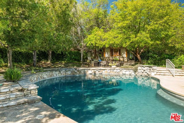 12003 Briarvale Lane, Studio City CA: https://media.crmls.org/mediaz/b6ef6d95-29cf-4b8b-8c88-ac40fbab6ada.jpg