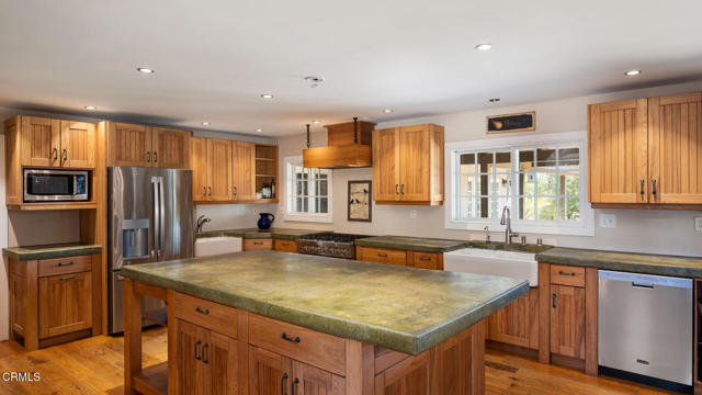 Detail Gallery Image 6 of 24 For 2591 Deer Hill Ln, Solvang,  CA 93463 - 4 Beds | 4 Baths