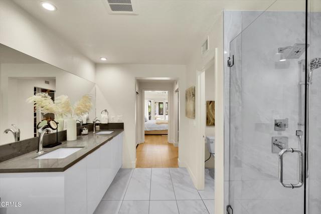4559 Rayburn Street, Westlake Village CA: https://media.crmls.org/mediaz/b6f17cdf-7bd8-4e0a-a9f9-317af1bbf7e4.jpg