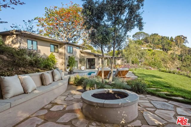 7840 Torreyson Drive, Los Angeles CA: https://media.crmls.org/mediaz/b6f1ad8c-8a35-40d7-ac17-670a8908dfdf.jpg