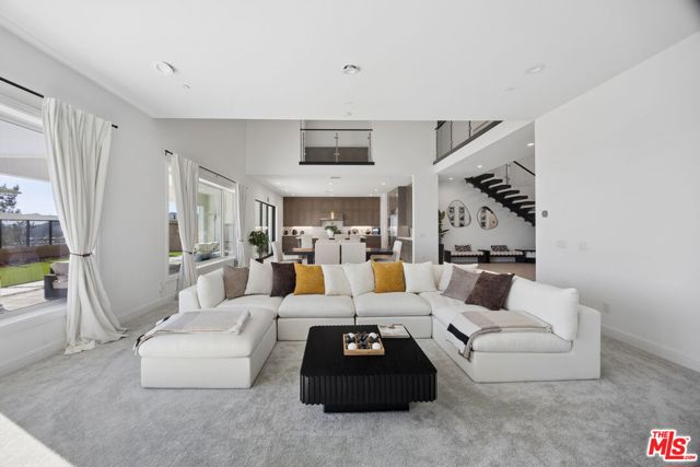 Image 31 of 35 For 11800 Tudor Court