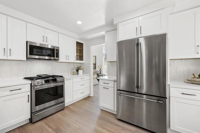 1421 Corte Clasica, San Marcos CA: https://media.crmls.org/mediaz/b6f27174-9a51-4e32-b3ad-ab728d9b800e.jpg