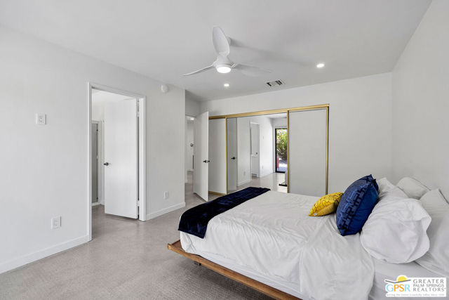 20 Kevin Lee Lane, Rancho Mirage CA: https://media.crmls.org/mediaz/b6f282a6-bdc3-48f8-9b17-c8d1c8f701c1.jpg