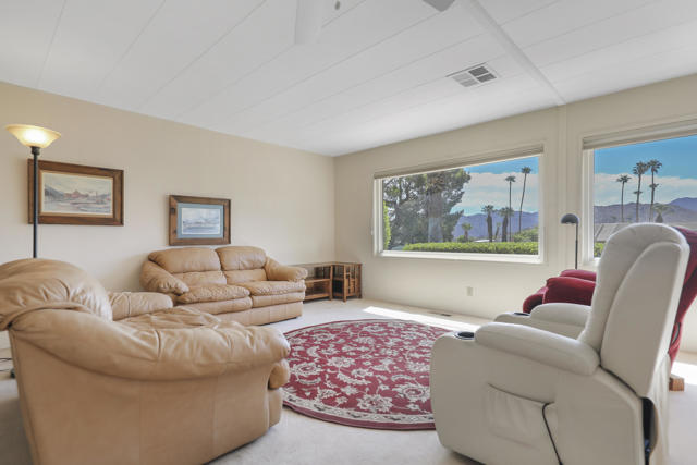 49305 Highway 74, Palm Desert CA: https://media.crmls.org/mediaz/b6f2b999-b06c-4a0e-be9f-49ec8cca39a7.jpg