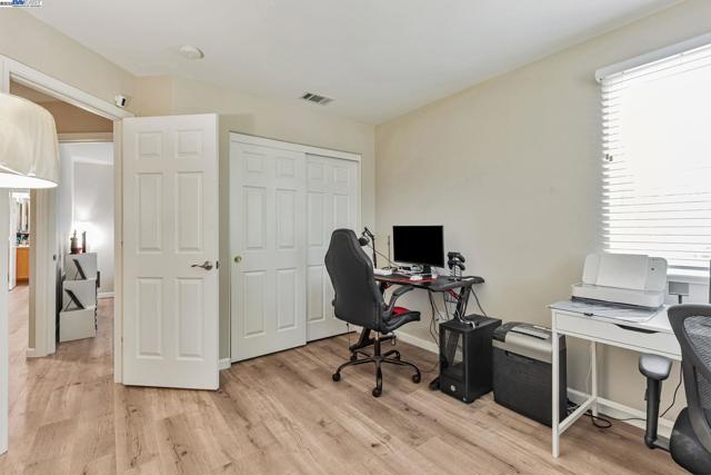 208 Jupiter Ct., Pittsburg CA: https://media.crmls.org/mediaz/b6f3c02a-23ef-435f-bead-70dd3ced5691.jpg