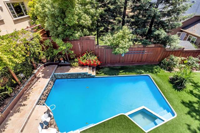 3119 Oak Knoll Drive, Redwood City CA: https://media.crmls.org/mediaz/b6f40c5d-95c4-4020-9535-168fdce381b6.jpg