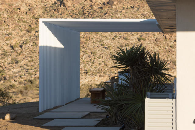 8256 Quail Springs Road, Joshua Tree CA: https://media.crmls.org/mediaz/b6f4b574-3d9c-494d-ba73-87d00fdf571a.jpg