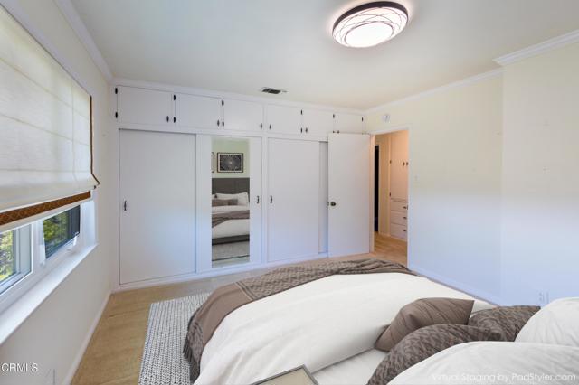 1372 Inverness Drive, Pasadena CA: https://media.crmls.org/mediaz/b6f4f397-687d-4468-a861-f92af54828b8.jpg